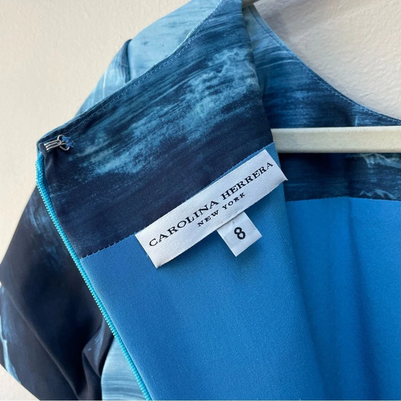 Carolina Herrera Blue Brush Stroke Abstract Sheath Dress MSRP $2,290 Size 8 - Picture 9 of 10